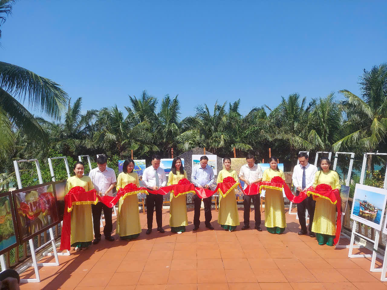 Bàn giải pháp 'ứng dụng AI trong báo chí truyền thông' để phát triển du lịch biển