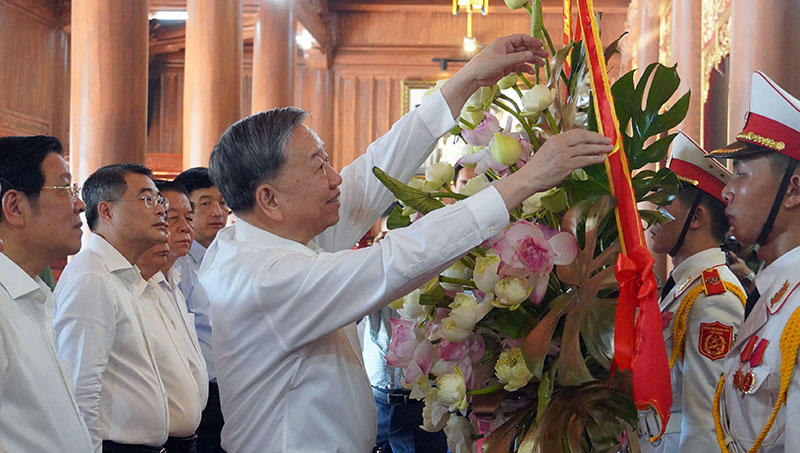 Tổng Bí thư Tô Lâm làm việc với Ban Thường vụ Tỉnh ủy Quảng Bình và Quảng Trị