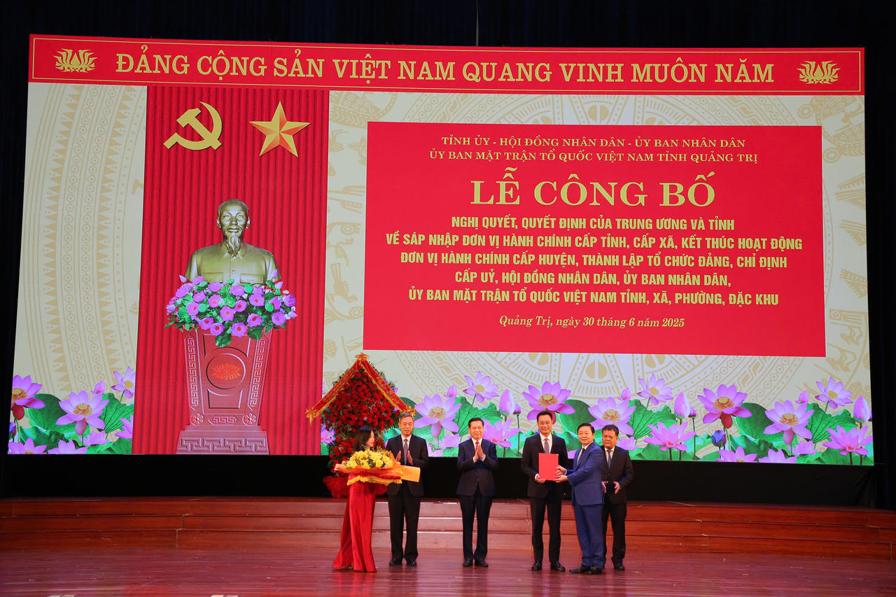 Quảng Bình và Quảng Trị chính thức sáp nhập thành tỉnh Quảng Trị mới