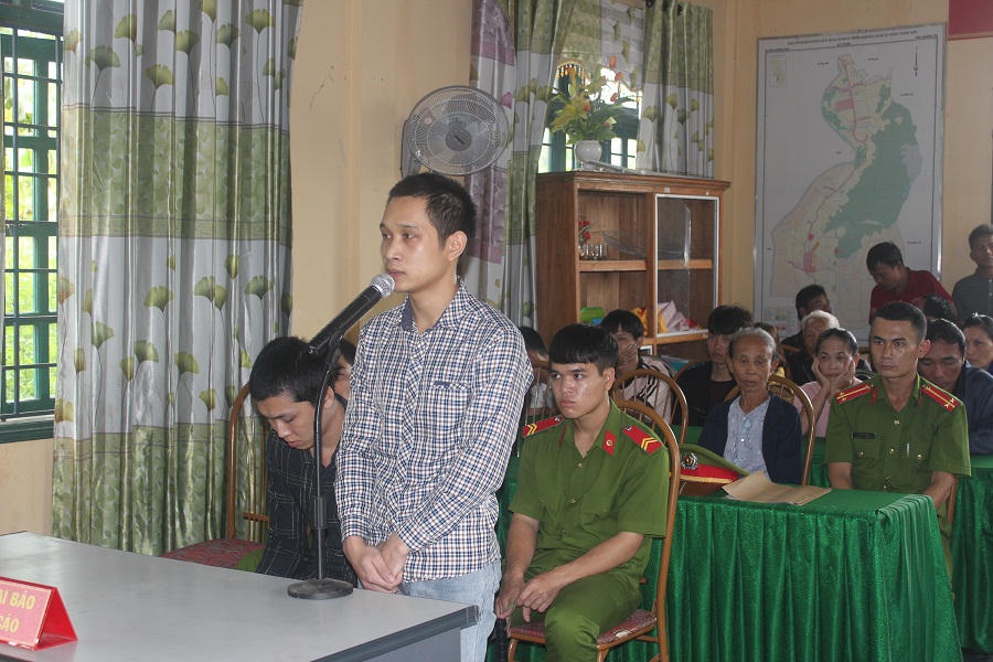 Xét xử lưu động 2 vụ án ma túy ở huyện vùng biên Quảng Trị