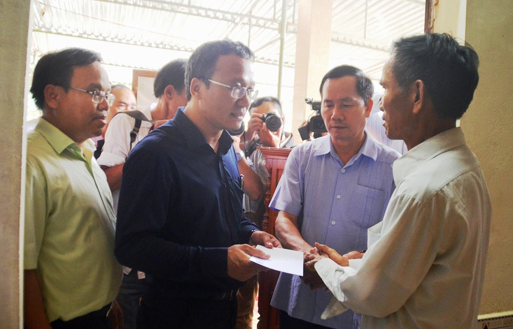 Ủy ban ATGT Quốc gia thăm hỏi, hỗ trợ gia đình nạn nhân TNGT tại Quảng Trị