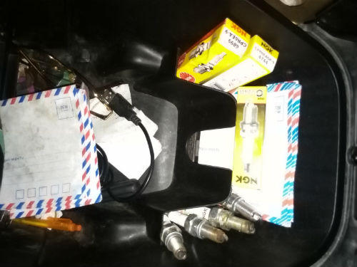 Xe Air Blade của Honda: 1 năm thay 11 chiếc bugi