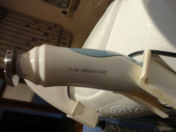 Vụ máy thẩm mỹ HonKon gặp sự cố: Sử dụng đúng kỹ thuật thì… bị điện giật?