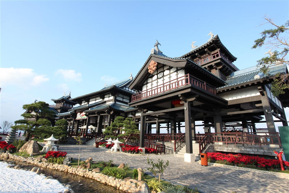 Miền Bắc: Du khách hào hứng khám phá Sun World Ha Long Park