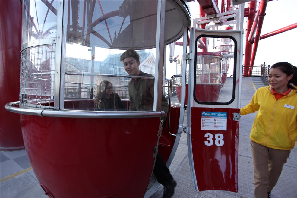 Miền Bắc: Du khách hào hứng khám phá Sun World Ha Long Park