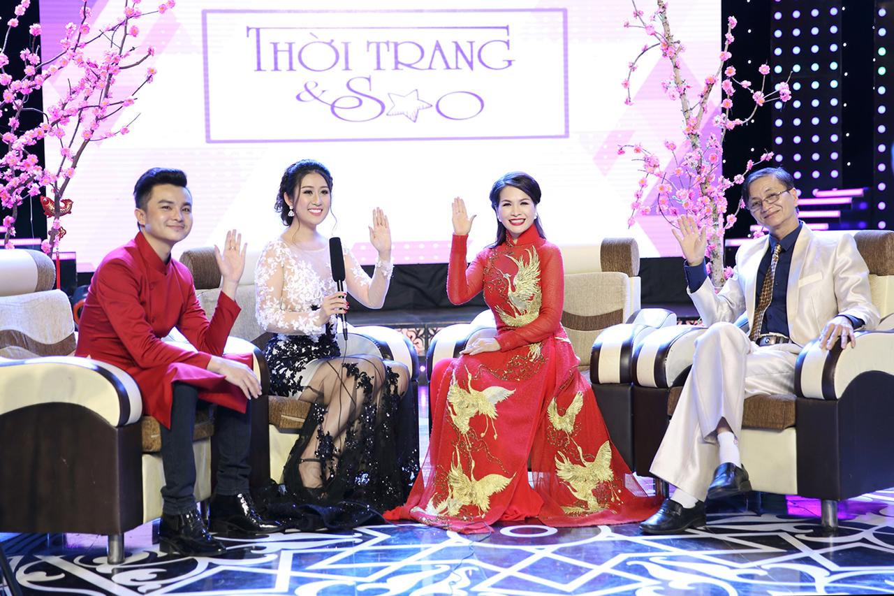 Hoa hậu Lê Thanh Thúy tự tin làm vedette trên sàn catwalk