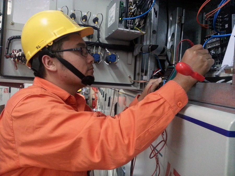  “Bác sĩ” ngành Điện