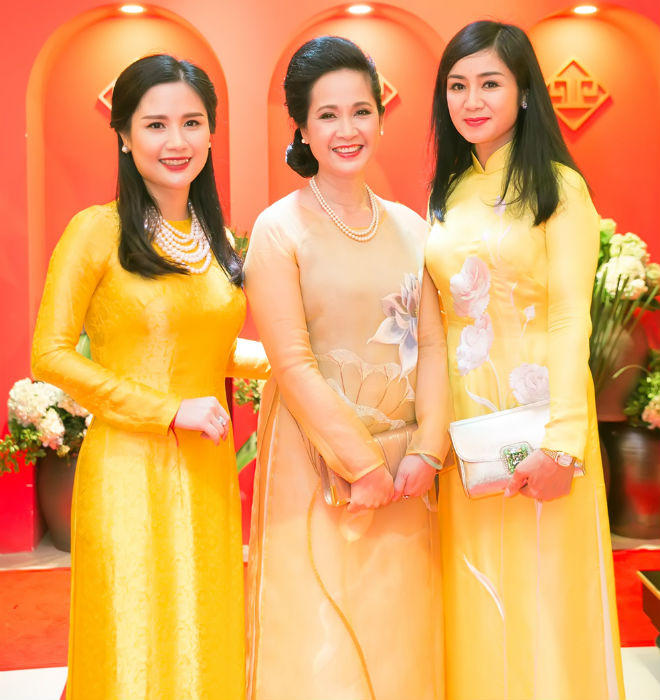 Hoa hậu Ngọc Hân biến hóa với “Mị”