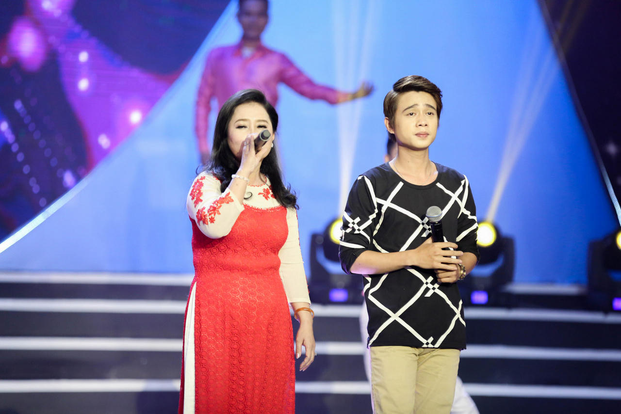 'Hát cùng Mẹ yêu' kêu gọi cộng đồng yêu thương và bảo vệ trẻ em