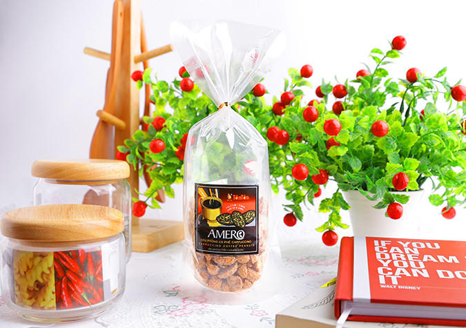 Công ty đậu phộng Tân Tân đạt chứng nhận Hàng Việt Nam chất lượng cao năm 2017