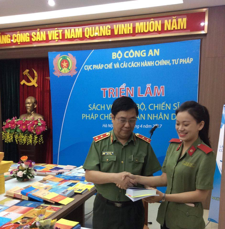 Góp phần xây dựng phát triển văn hóa đọc, đáp ứng yêu cầu công tác, đời sống