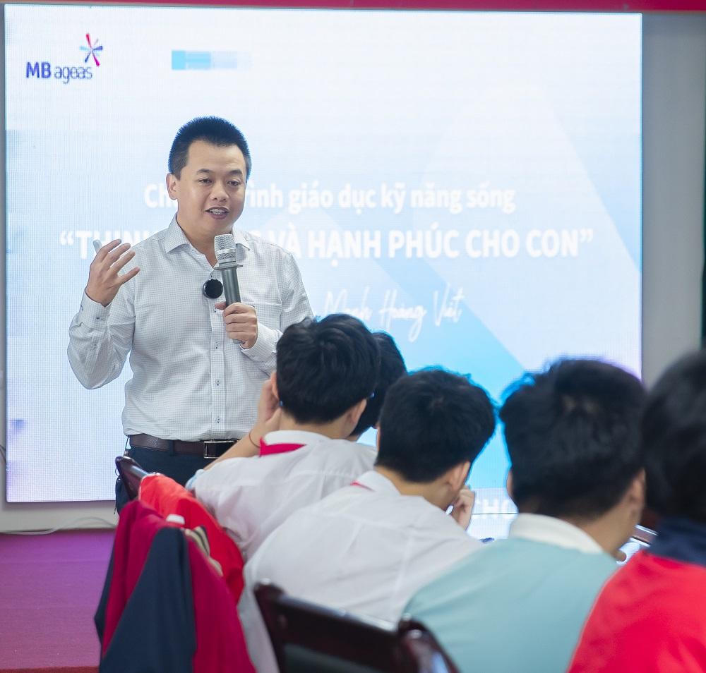 Công ty Bảo hiểm nhân thọ MB Ageas Life miễn phí chuỗi đào tạo kỹ năng sống cho hàng ngàn học sinh