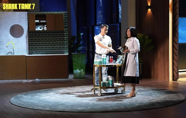 Shark Tank Việt Nam mùa 7: Startup mang ước mơ bình dân hóa bát mì ramen tại Việt Nam khiến các shark tung offer 'cực xịn'