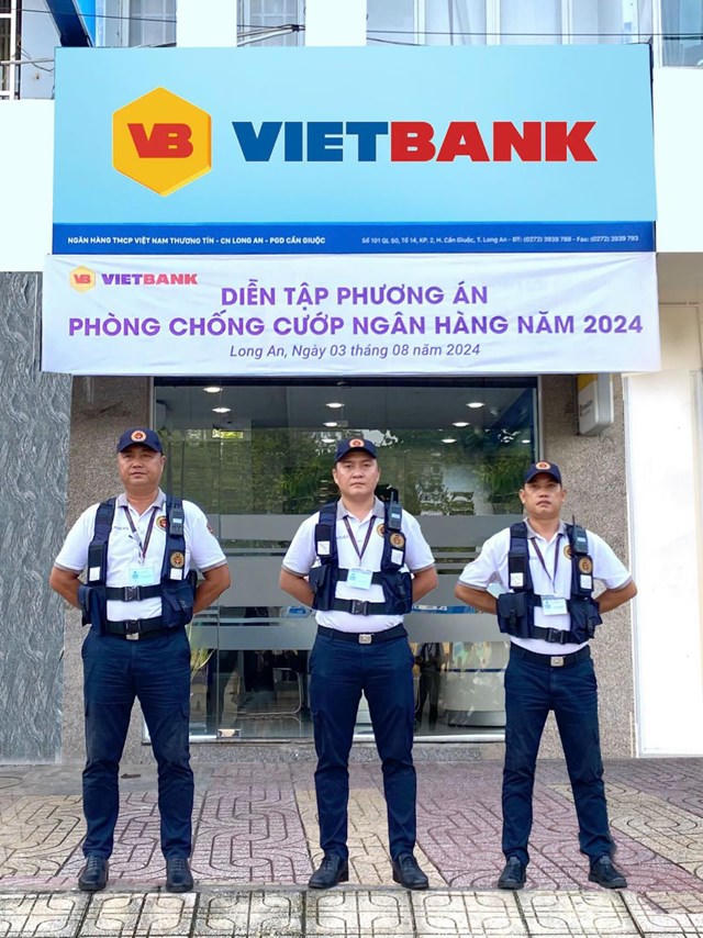 Vietbank tổ chức diễn tập phương án phòng chống cướp ngân hàng năm 2024