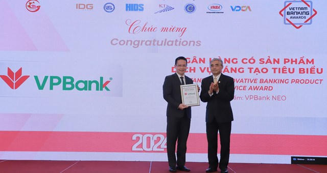 VPBank lần thứ 4 được vinh danh là Ngân hàng Số tiêu biểu