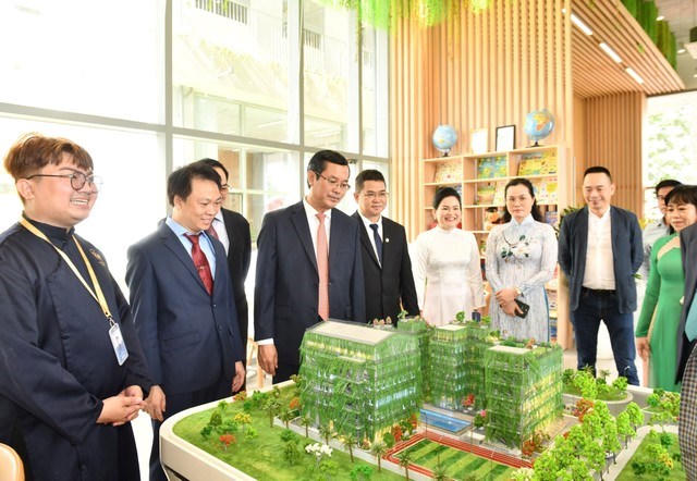 Trường Tiểu học -THCS - THPT Khải Hoàn - Nam Sài Gòn (Victoria School) khánh thành, lần đầu tiên áp dụng mô hình Happy School