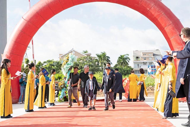 Trường Tiểu học -THCS - THPT Khải Hoàn - Nam Sài Gòn (Victoria School) khánh thành, lần đầu tiên áp dụng mô hình Happy School
