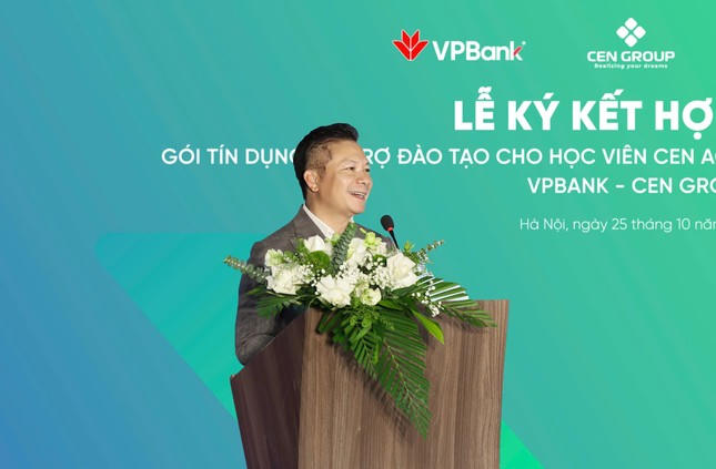 VPBank và Cen Academy hợp tác hỗ trợ tín dụng đào tạo nhân lực XKLĐ chất lượng cao