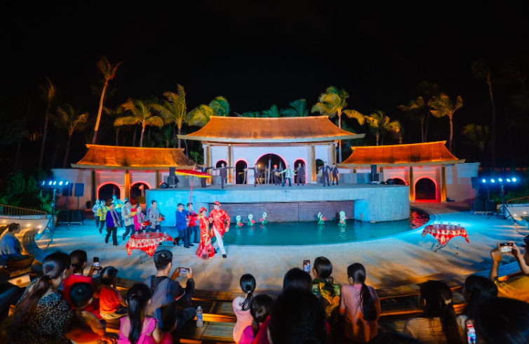 Loạt show diễn đổ bộ đưa Nam đảo Phú Quốc thành điểm đến 'nóng' nhất cuối năm