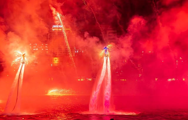 Hai show 'đạp gió rẽ sóng' đưa Phú Quốc thành tâm điểm trên bản đồ du lịch cuối năm 