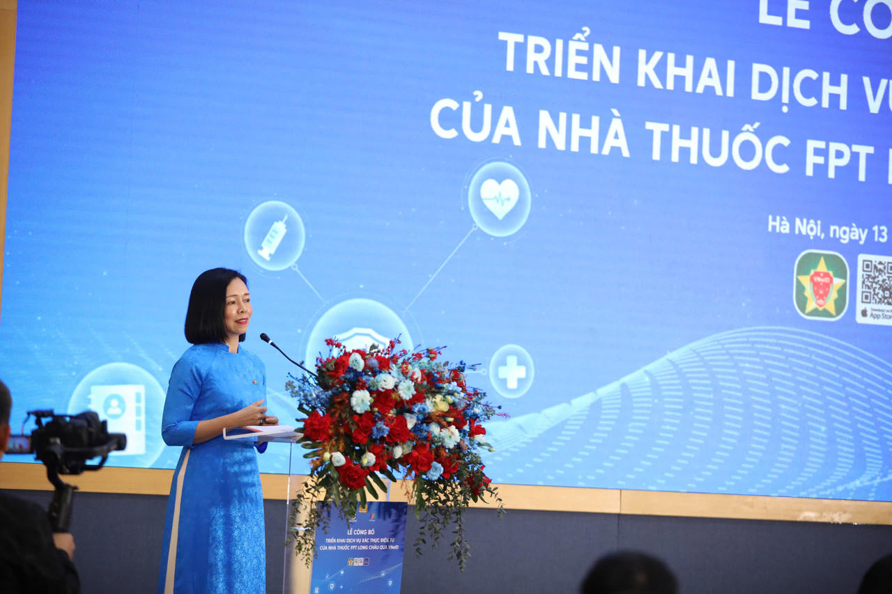 Người dân sắp có thể mua thuốc trực tuyến từ FPT Long Châu qua ứng dụng VNeID