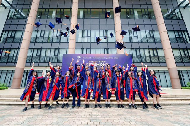 14 học sinh Vinschool đạt điểm cao nhất thế giới và Việt Nam trong các môn thi Cambridge quốc tế