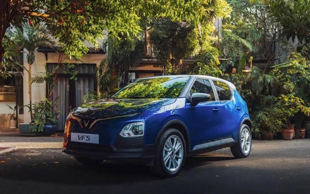 Chủ xe VF 5 Plus: Bất ngờ vì loạt trang bị 'hàng hiệu', chi phí rẻ hơn cả xe máy