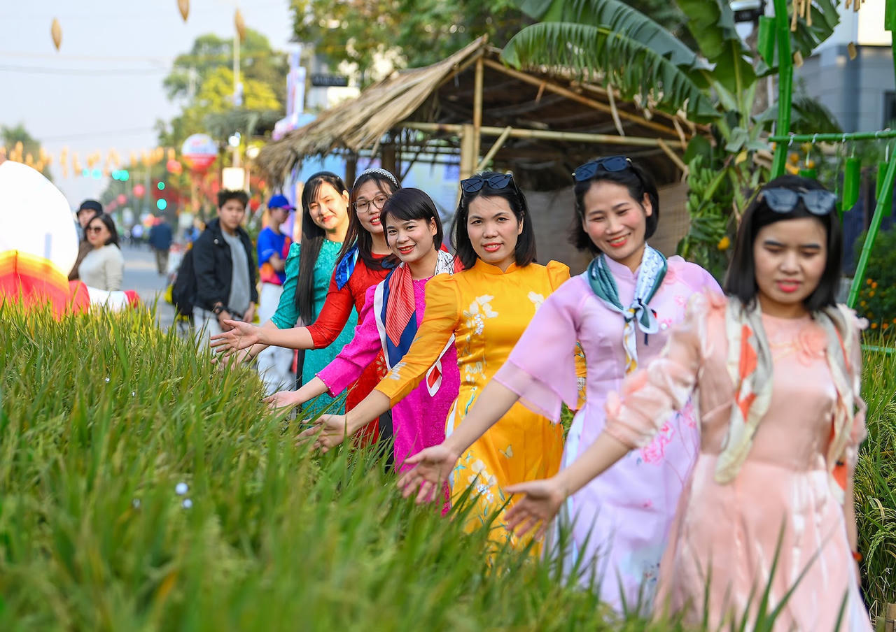 Khai hội Home Hanoi Xuan 2025: Tôn vinh âm nhạc và văn hóa truyền thống Việt