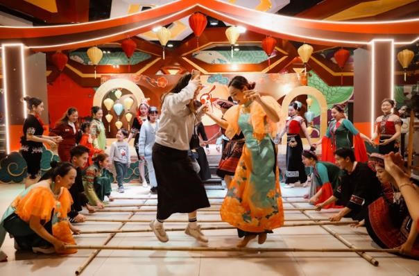 Hạ Long - điểm đến 'hot' mùa du lịch Tết Ất Tỵ ở miền Bắc