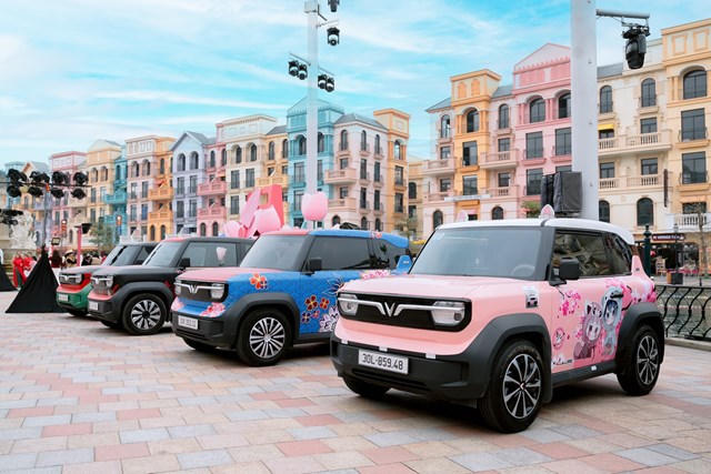 Hội chị em nô nức 'check in' cùng dàn VinFast VF 3, sẵn sàng tranh tài cuộc thi độc bản