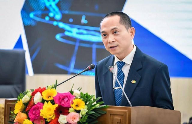 FPT Long Châu và Báo Nhân Dân hợp tác và phát triển bền vững vì sức khỏe người Việt