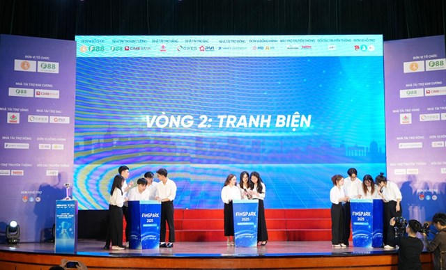 FinSpark 2025 khép lại với đêm chung kết bùng nổ