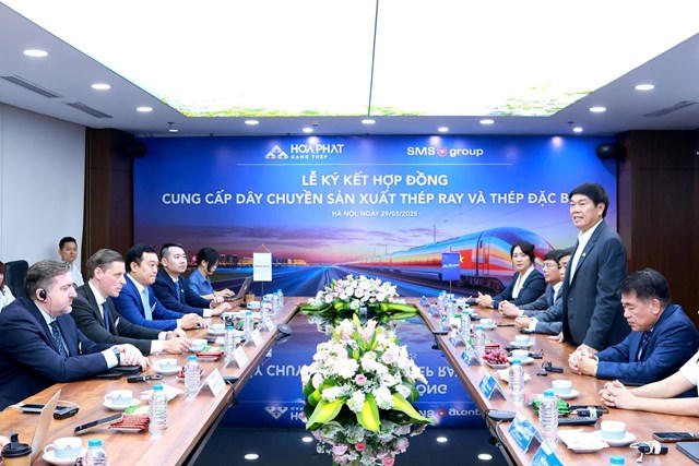 Hòa Phát trở thành doanh nghiệp duy nhất ở Đông Nam Á sản xuất ray tàu cao tốc