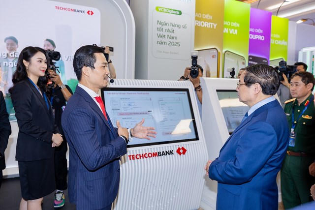 Techcombank giới thiệu giải pháp đột phá tại sự kiện ‘Chuyển đổi số ngành ngân hàng 2025’
