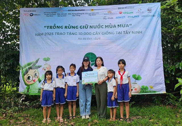 Hưởng ứng ngày môi trường thế giới, OPES trao tặng gần 1.300 cây giống tại tỉnh Tây Ninh