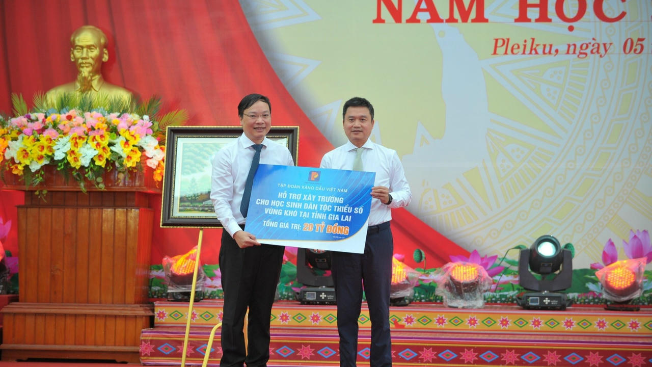 Chủ tịch nước: Quan tâm thiết thực, đầu tư thích đáng cho các trường dân tộc nội trú, bán trú