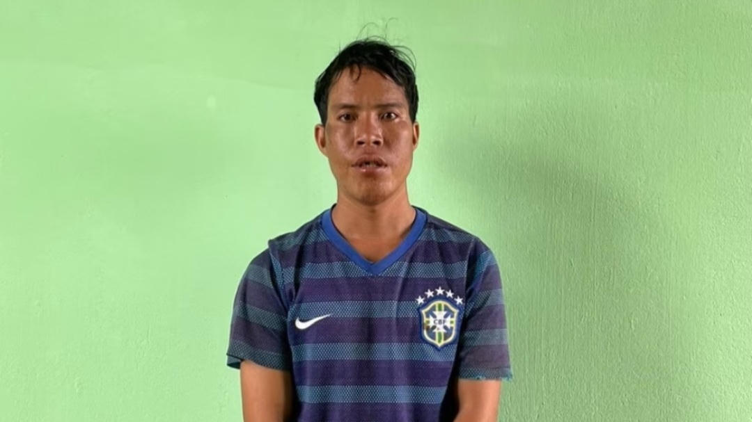 Thiếu tiền tiêu, con trai trộm xe công nông của mẹ