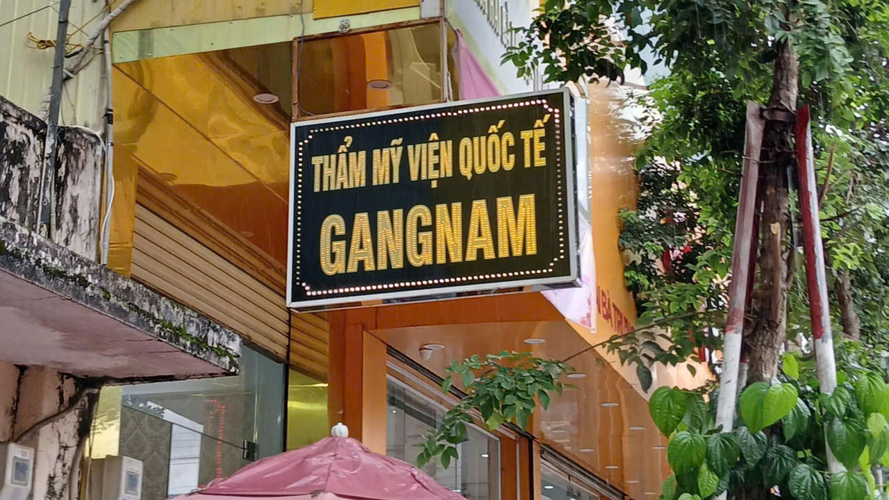 Một thẩm mỹ viện bị phạt 70 triệu, đình chỉ hoạt động 18 tháng