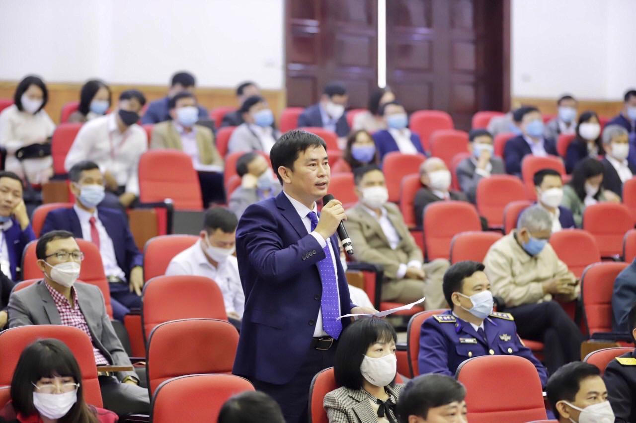 Chủ tịch Quốc hội Vương Đình Huệ tiếp xúc cử tri tại Hải Phòng: “Sớm triển khai Nghị quyết thí điểm cơ chế, chính sách đặc thù cho Hải Phòng” 