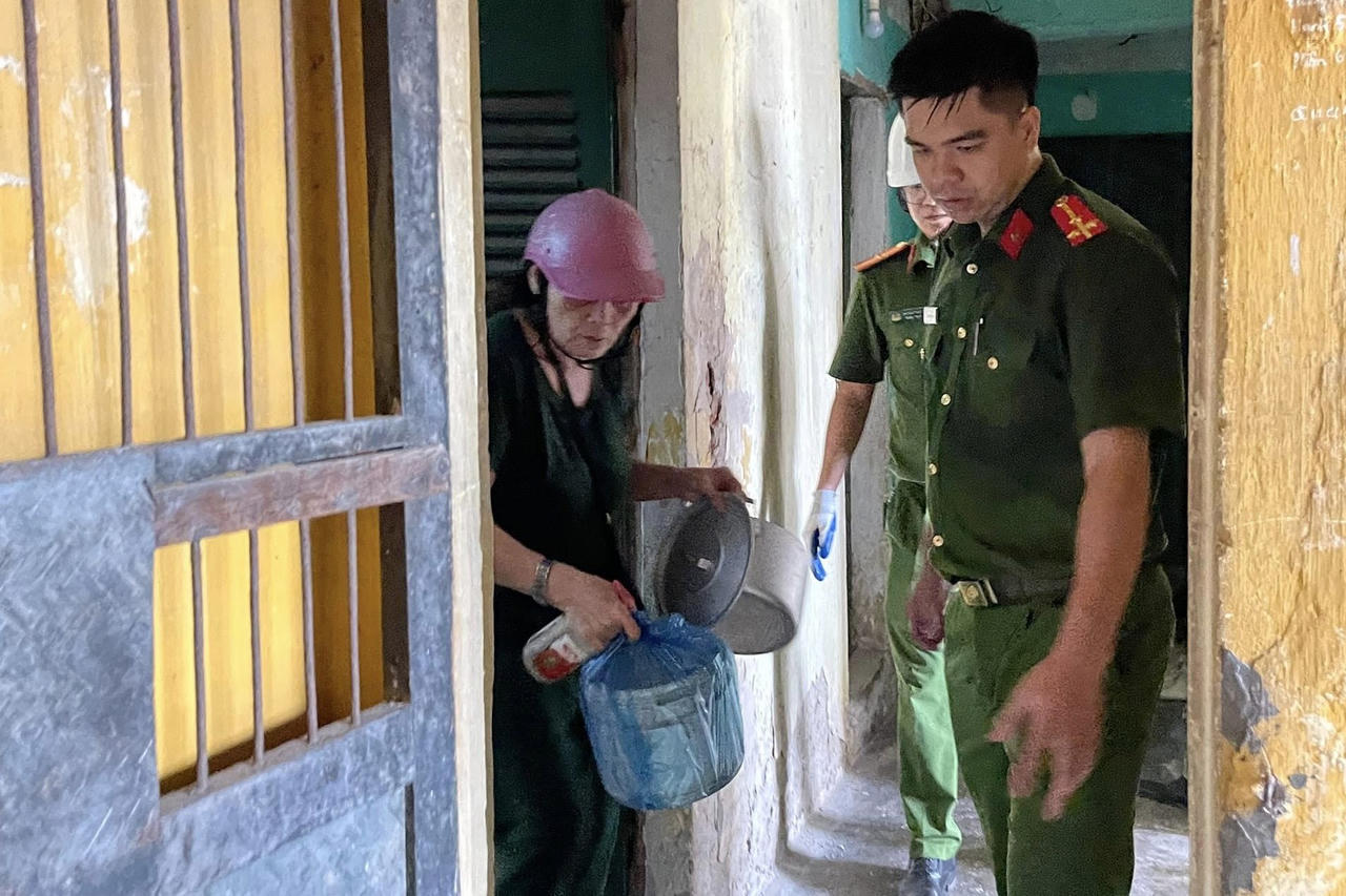 Hải Phòng tiến hành di dời tài sản hơn 300 hộ dân khỏi chung cư cũ