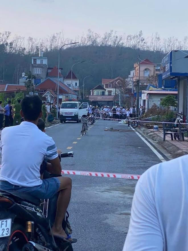 Chồng đâm chết vợ rồi uống thuốc diệt cỏ ở Hải Phòng