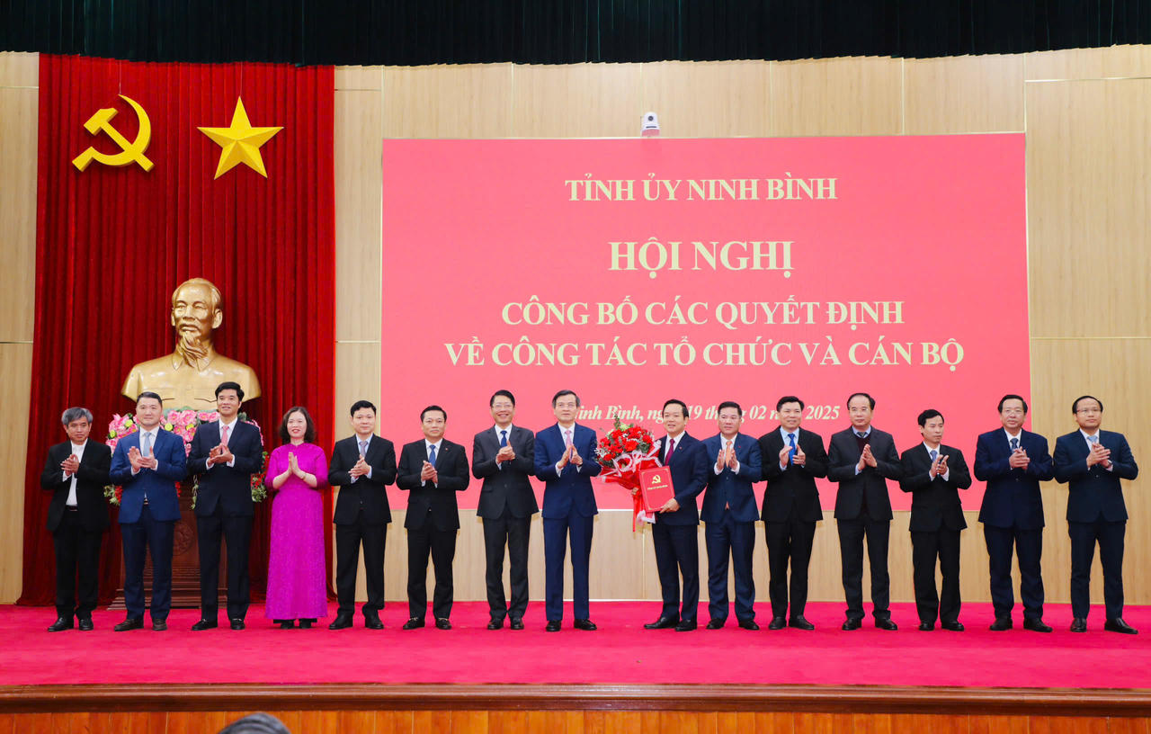 Ninh Bình kết thúc hoạt động, sát nhập nhiều tổ chức Đảng, thành lập mới 2 Đảng bộ