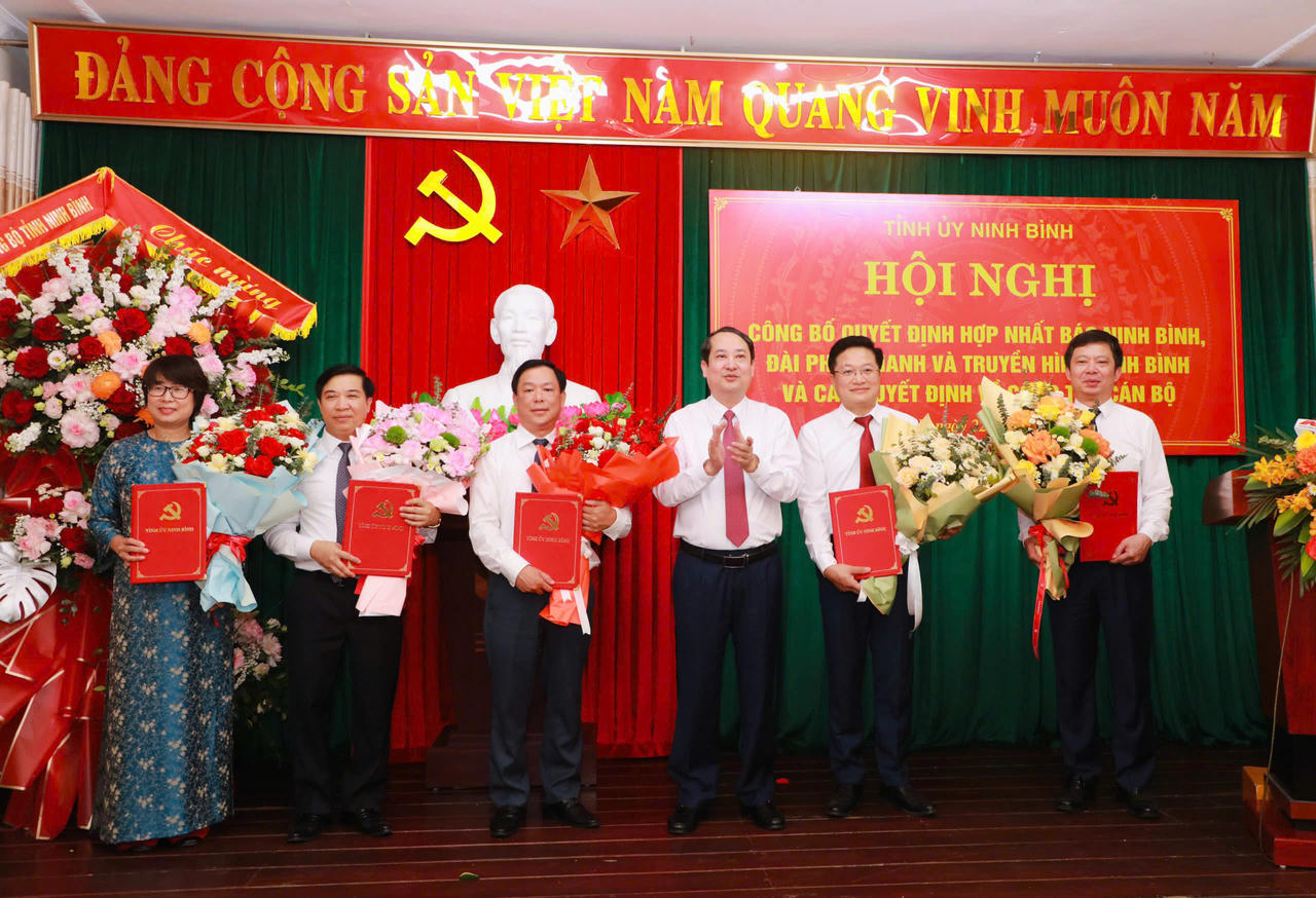 Ông Bùi Ngọc Quang giữ chức vụ Tổng biên tập Báo và Đài phát thanh - Truyền hình Ninh Bình