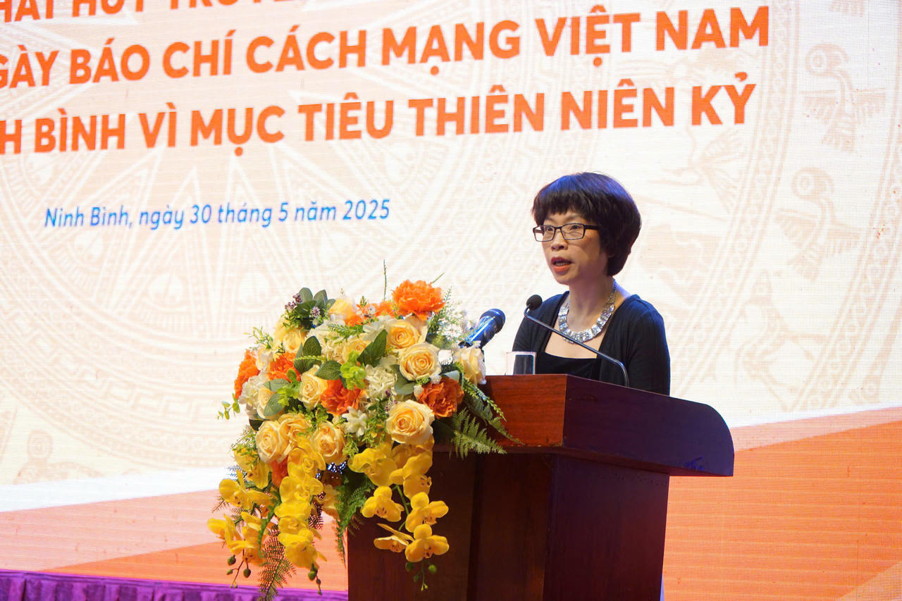 Toạ đàm “Phát huy truyền thống 100 năm Ngày Báo chí cách mạng Việt Nam Báo chí Ninh Bình vì mục tiêu thiên niên kỷ”