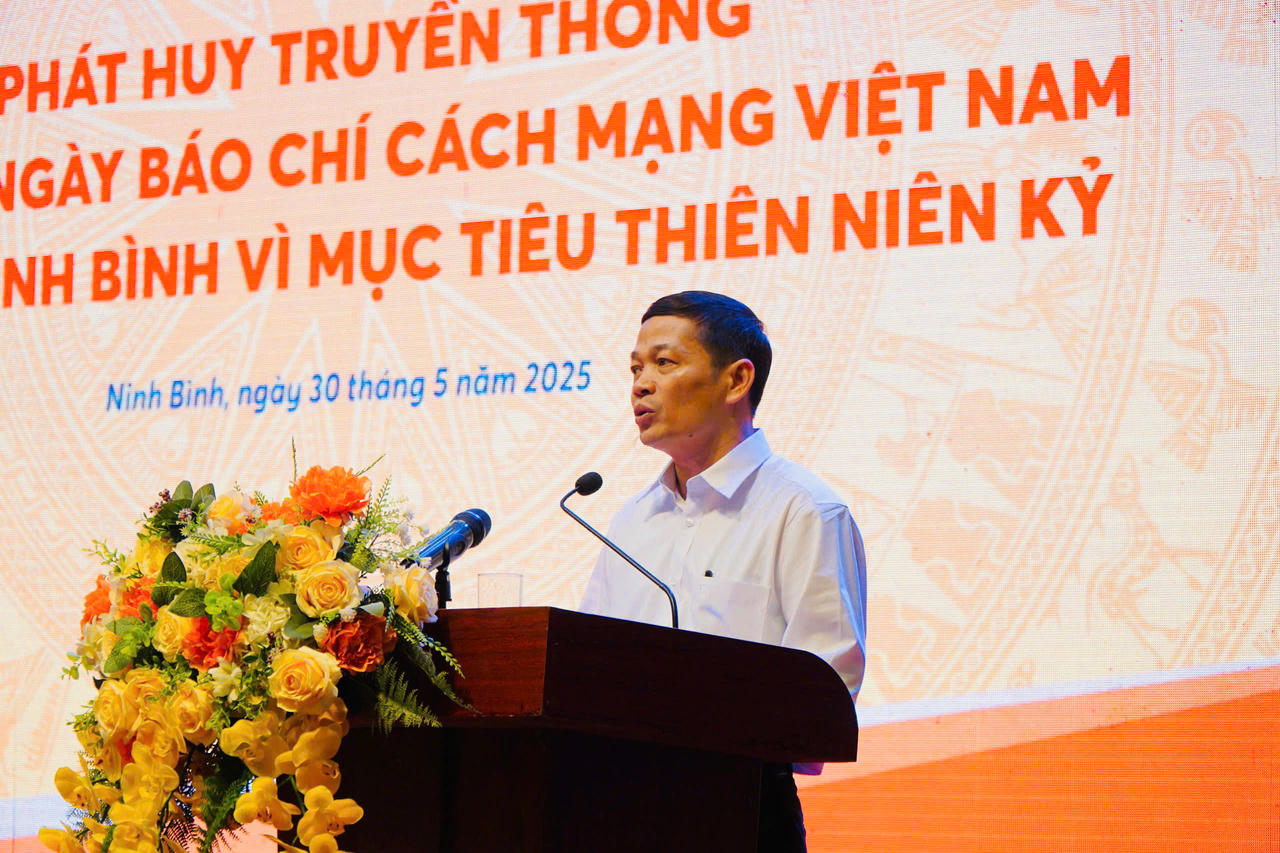Toạ đàm “Phát huy truyền thống 100 năm Ngày Báo chí cách mạng Việt Nam Báo chí Ninh Bình vì mục tiêu thiên niên kỷ”