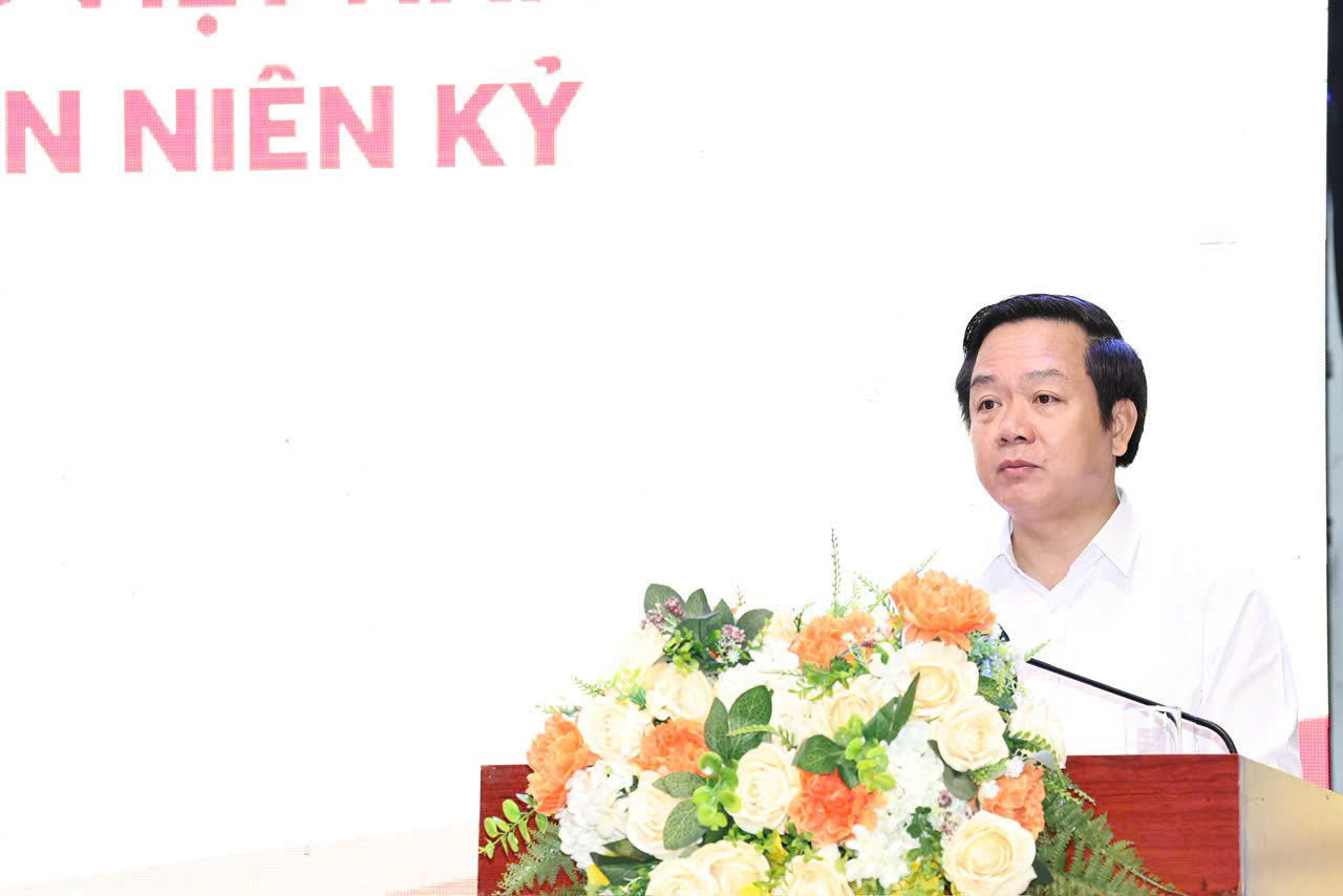 Toạ đàm “Phát huy truyền thống 100 năm Ngày Báo chí cách mạng Việt Nam Báo chí Ninh Bình vì mục tiêu thiên niên kỷ”