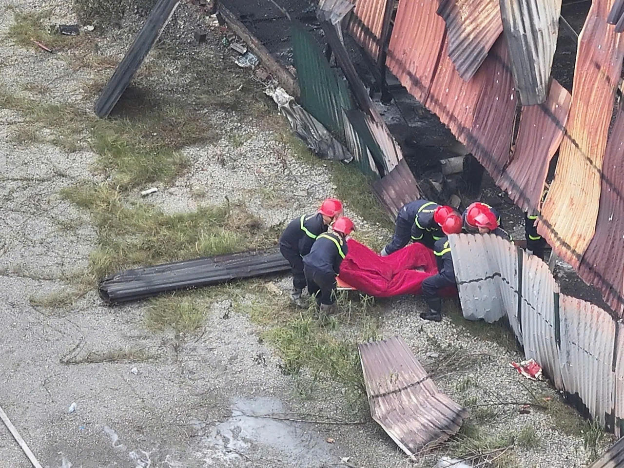 Cháy xưởng tái chế kim loại, 4 người tử vong