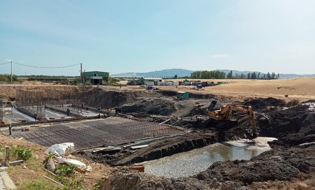 Nhiều dự án khu đô thị, khu du lịch làm ảnh hưởng thoát nước sông Hà Thanh