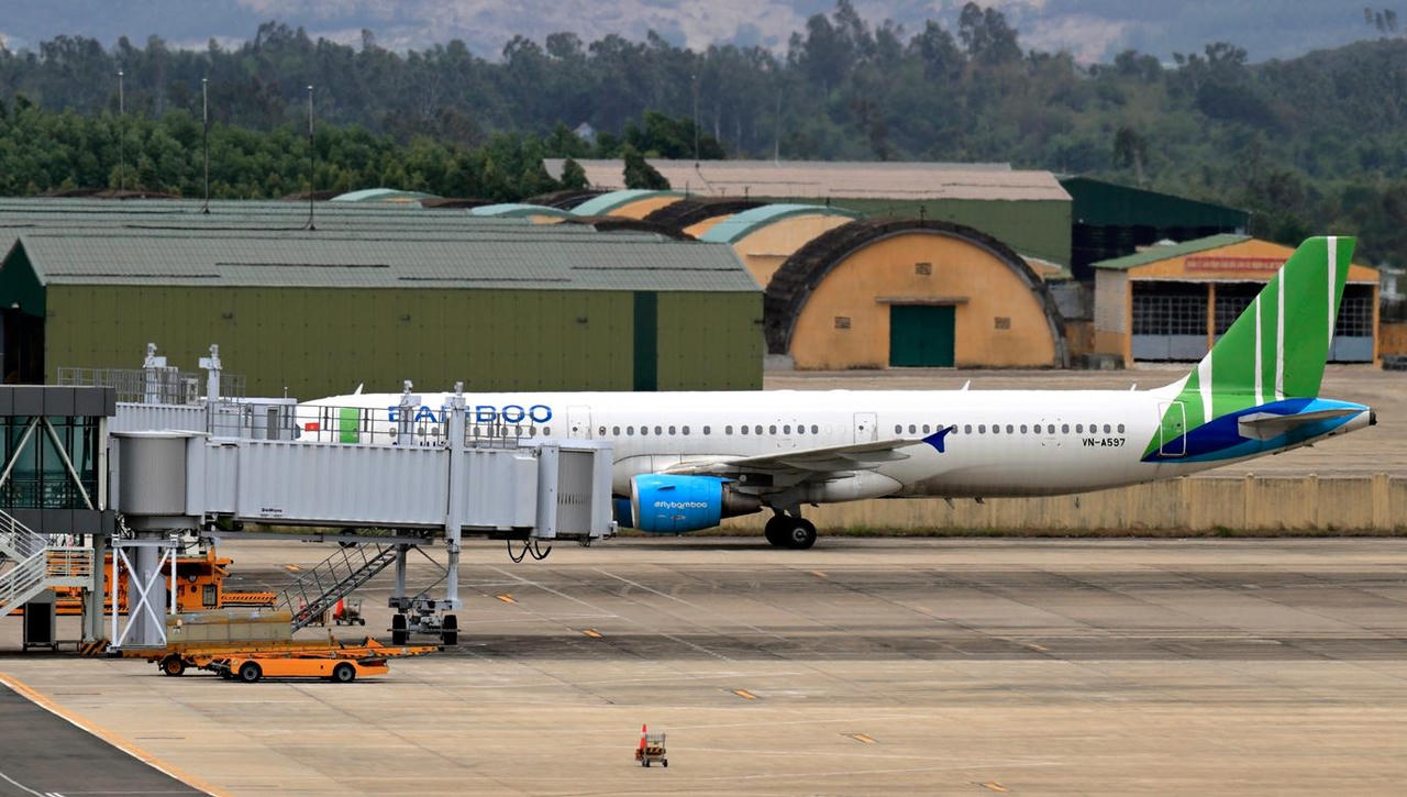 Bamboo Airways đưa đoàn y, bác sĩ tiếp viện miền Nam chống dịch và công dân Bình Định hồi hương