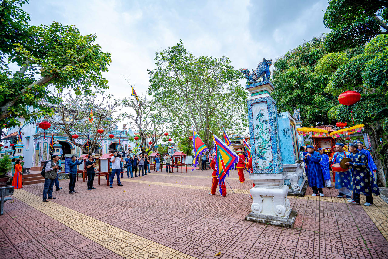 Đặc sắc Lễ hội Chùa Bà - Cảng thị Nước Mặn